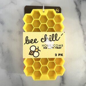 NEW Bee Chill Silicone Set of 2 Ice Trays for Hexagonal Ice, Yellow and Orange